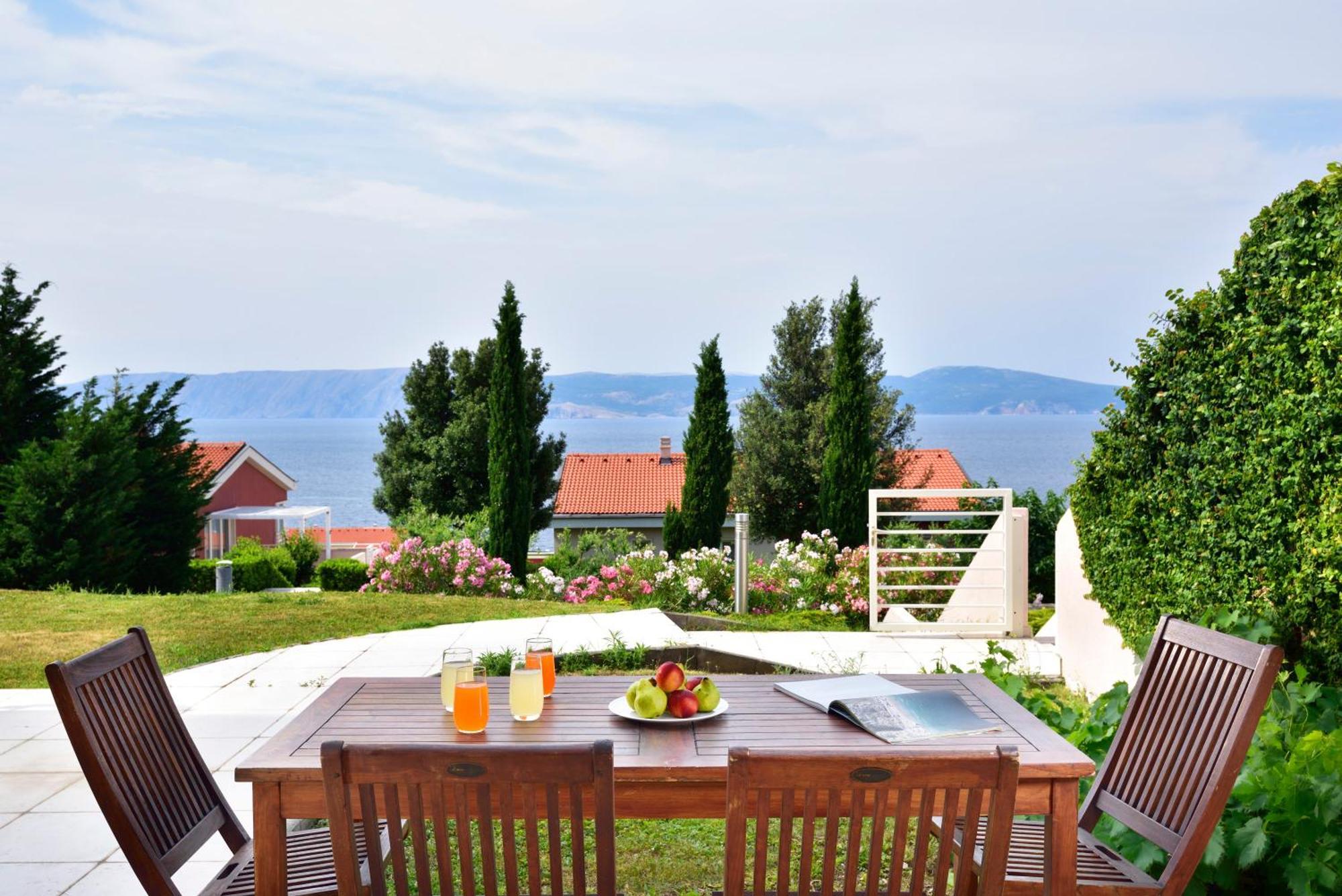 Apartments Grand Novi Vinodolski Resort Buitenkant foto