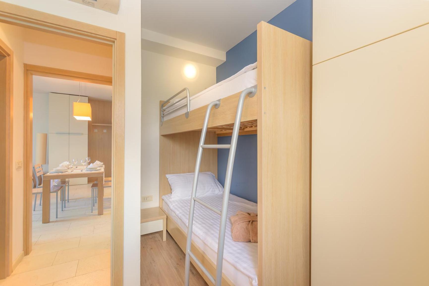 Apartments Grand Novi Vinodolski Resort Buitenkant foto